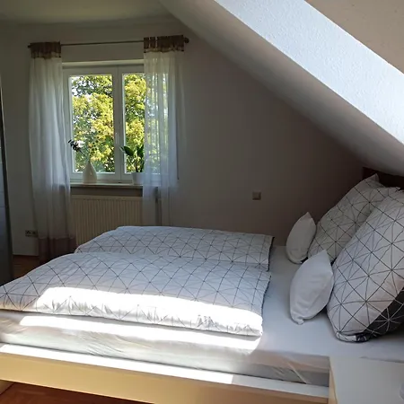 Am Mozartring Apartament *